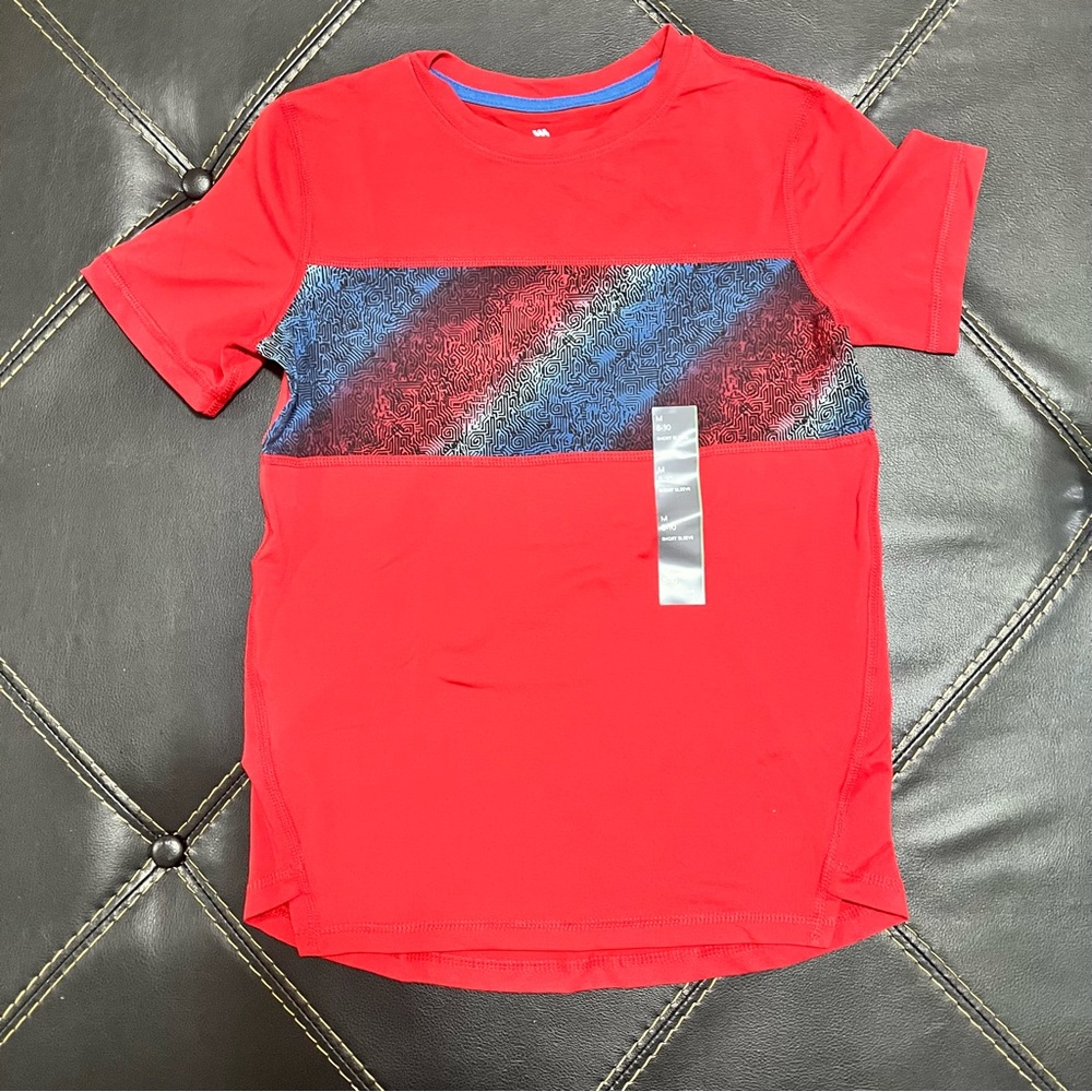 Boy’s Set of Two Tee Shirts All in Motion NWT - Picture 4 of 4